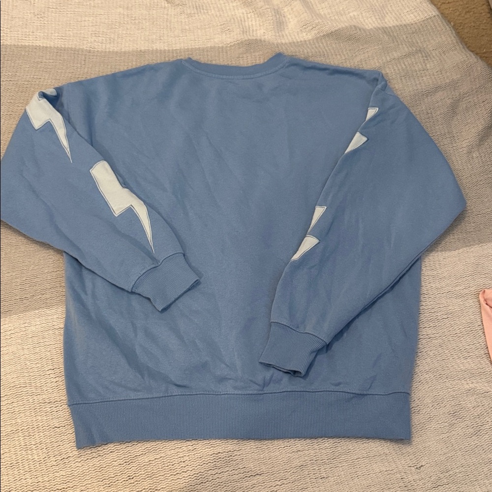 Goodie Two Sleeves Lightning Bolt Crewneck Sweatshirt – XS – Baby Blue - Picture 3 of 3